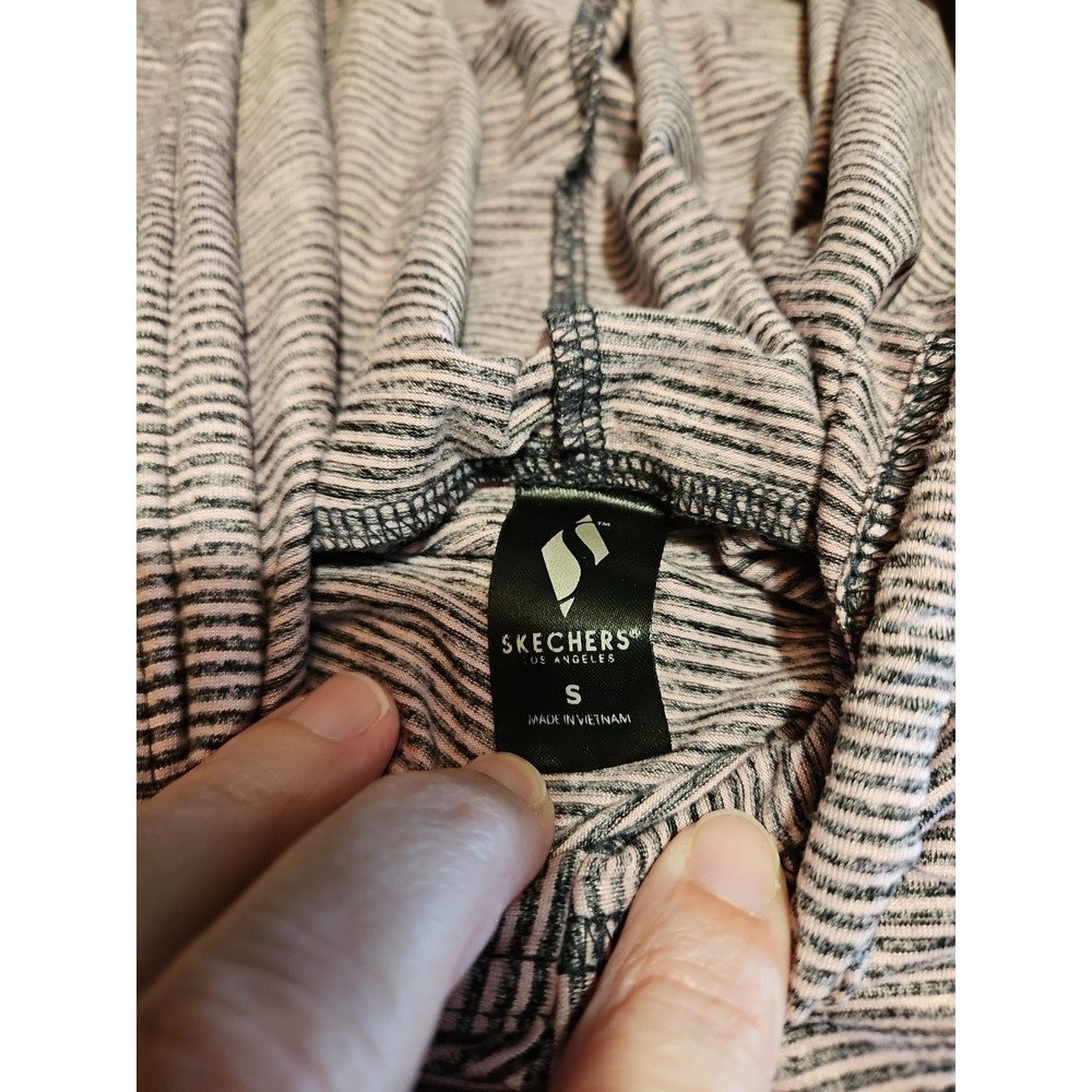 Skechers Go Walk Long Sleeve Hooded Pullover Women S Black/purple Striped(A877) - Picture 4 of 8